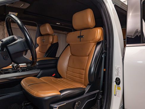 Used 2021 Ford F150 Platinum w/ Max Trailer Tow Package image 18