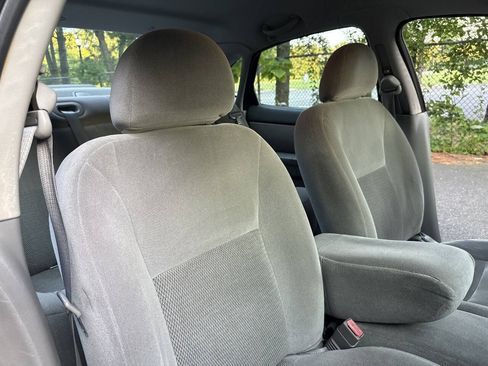Used 2004 Ford Taurus SES FWD image 20