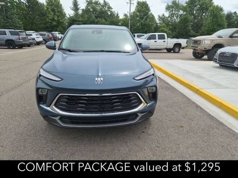 Used 2024 Buick Encore GX Preferred w/ Comfort Package AWD/4WD image 3