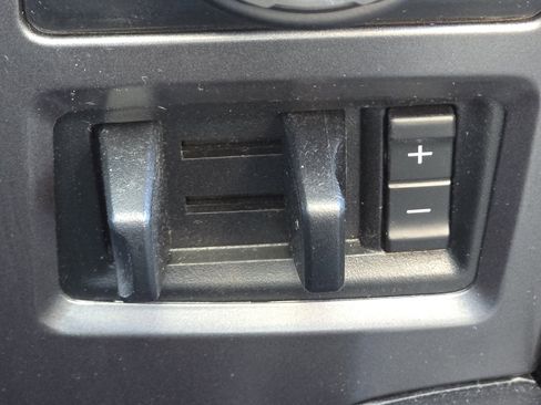 Used 2019 Ford F150 XLT w/ Equipment Group 302A Luxury image 14