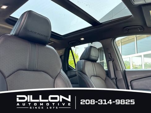 Used 2025 Honda Pilot Black Edition image 19