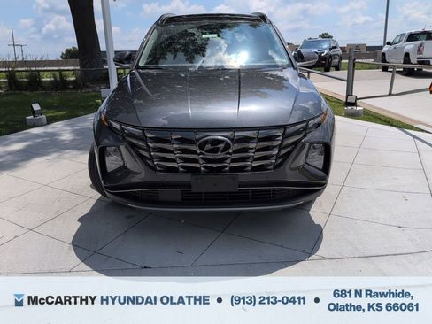 Certified 2022 Hyundai Tucson Limited w/ Cargo Package AWD/4WD image 10