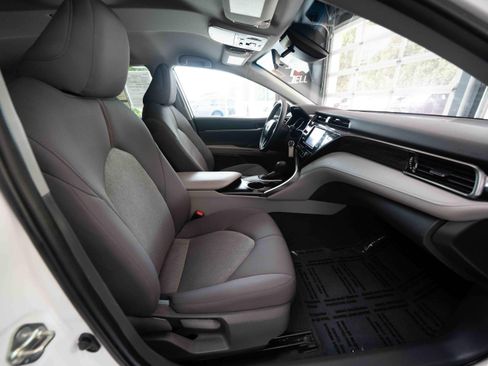 Used 2020 Toyota Camry LE FWD image 26