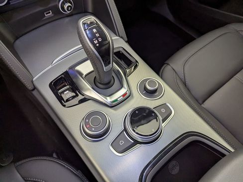 New 2025 Alfa Romeo Stelvio Sprint w/ Convenience Package image 24