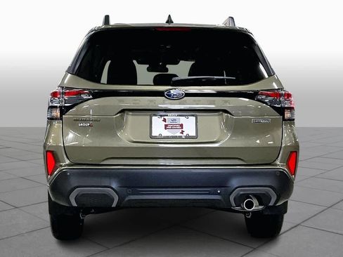 Used 2025 Subaru Forester Limited AWD/4WD image 5
