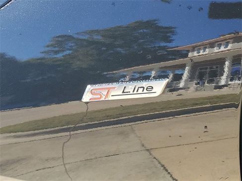 Used 2025 Ford Escape ST-Line Elite image 33