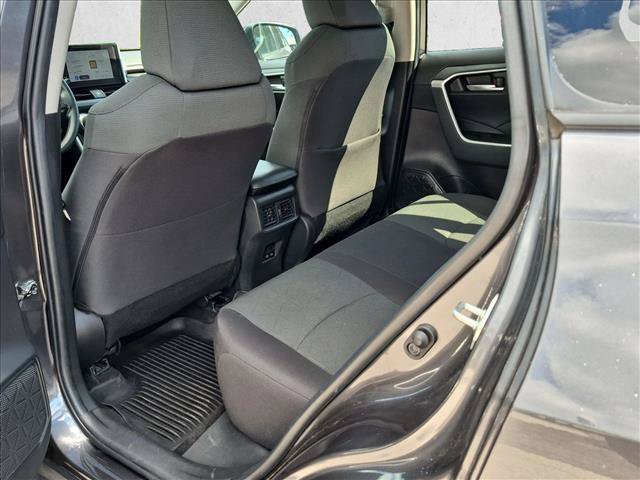 Used 2023 Toyota RAV4 XLE w/ Convenience Package FWD image 13