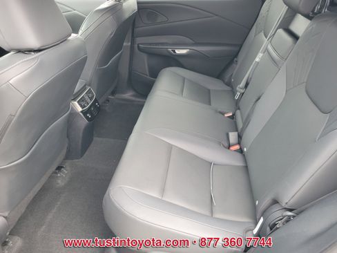 Used 2023 Lexus RX 350 AWD image 11