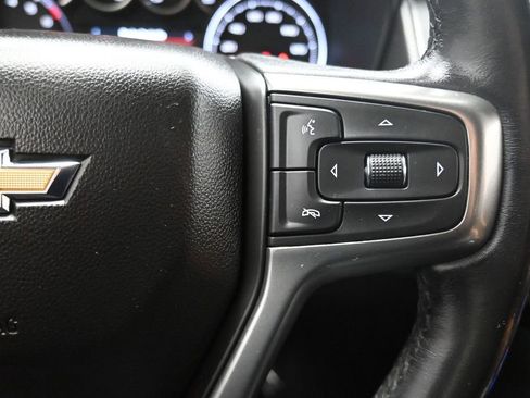 Used 2021 Chevrolet Suburban LT RWD image 18