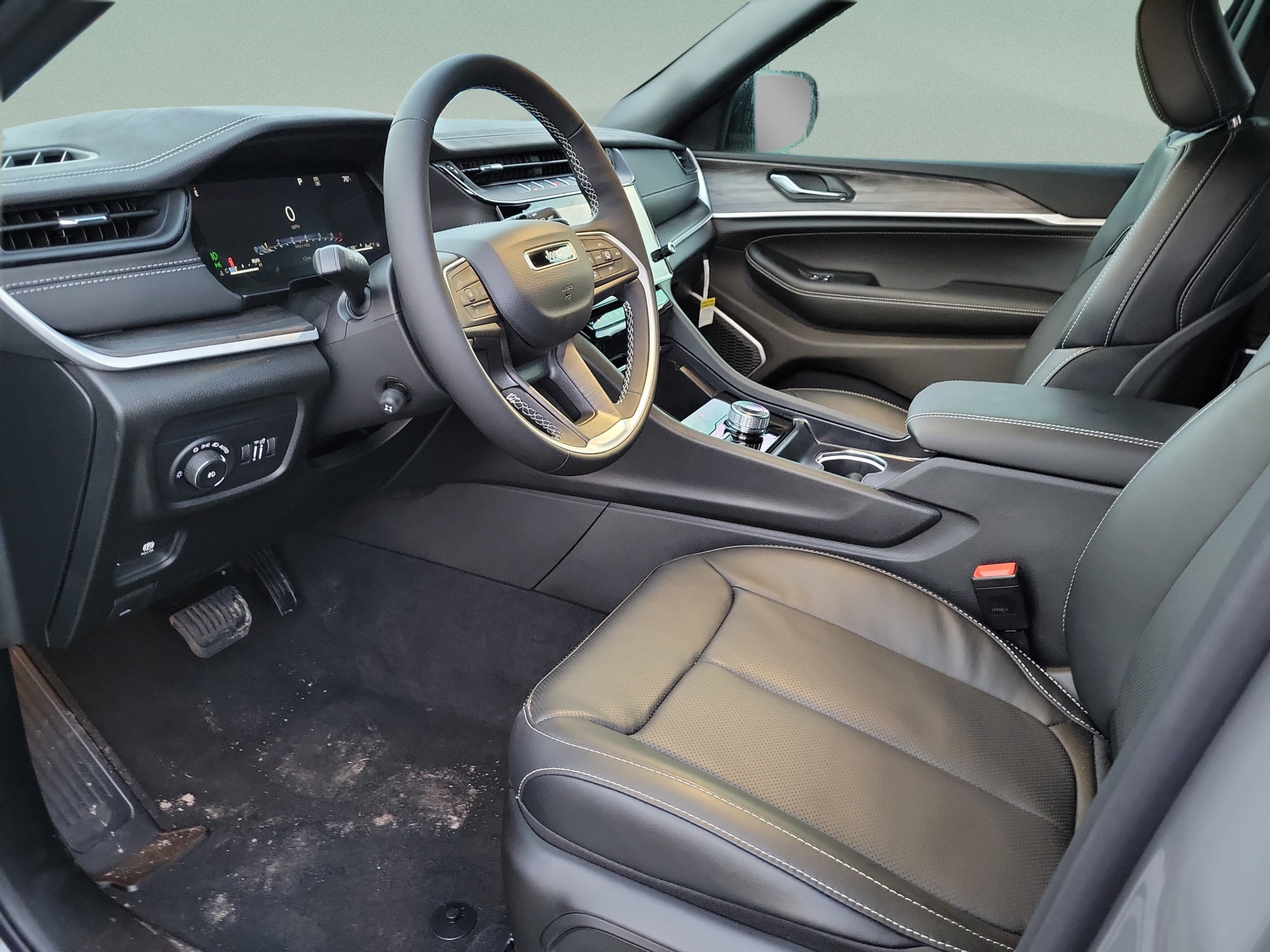New 2027 Jeep Grand Cherokee Limited AWD/4WD image 14
