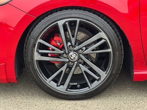 Used 2025 Toyota Camry XSE image 27