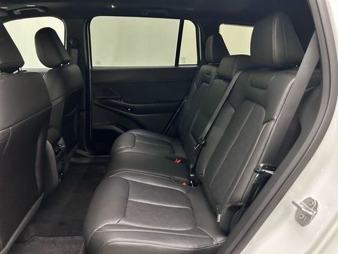 New 2026 Jeep Cherokee Overland image 14