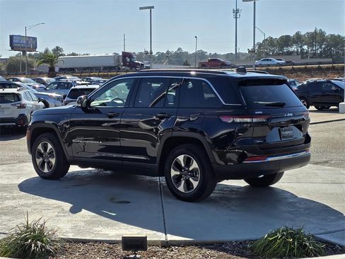 Used 2024 Jeep Grand Cherokee Limited 4xe w/ Trailer Tow Package image 4