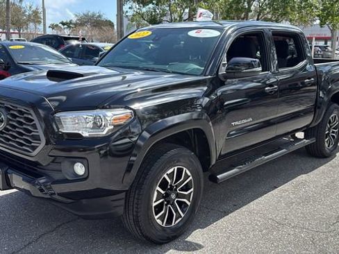 Certified 2022 Toyota Tacoma TRD Sport w/ Technology Package image 3