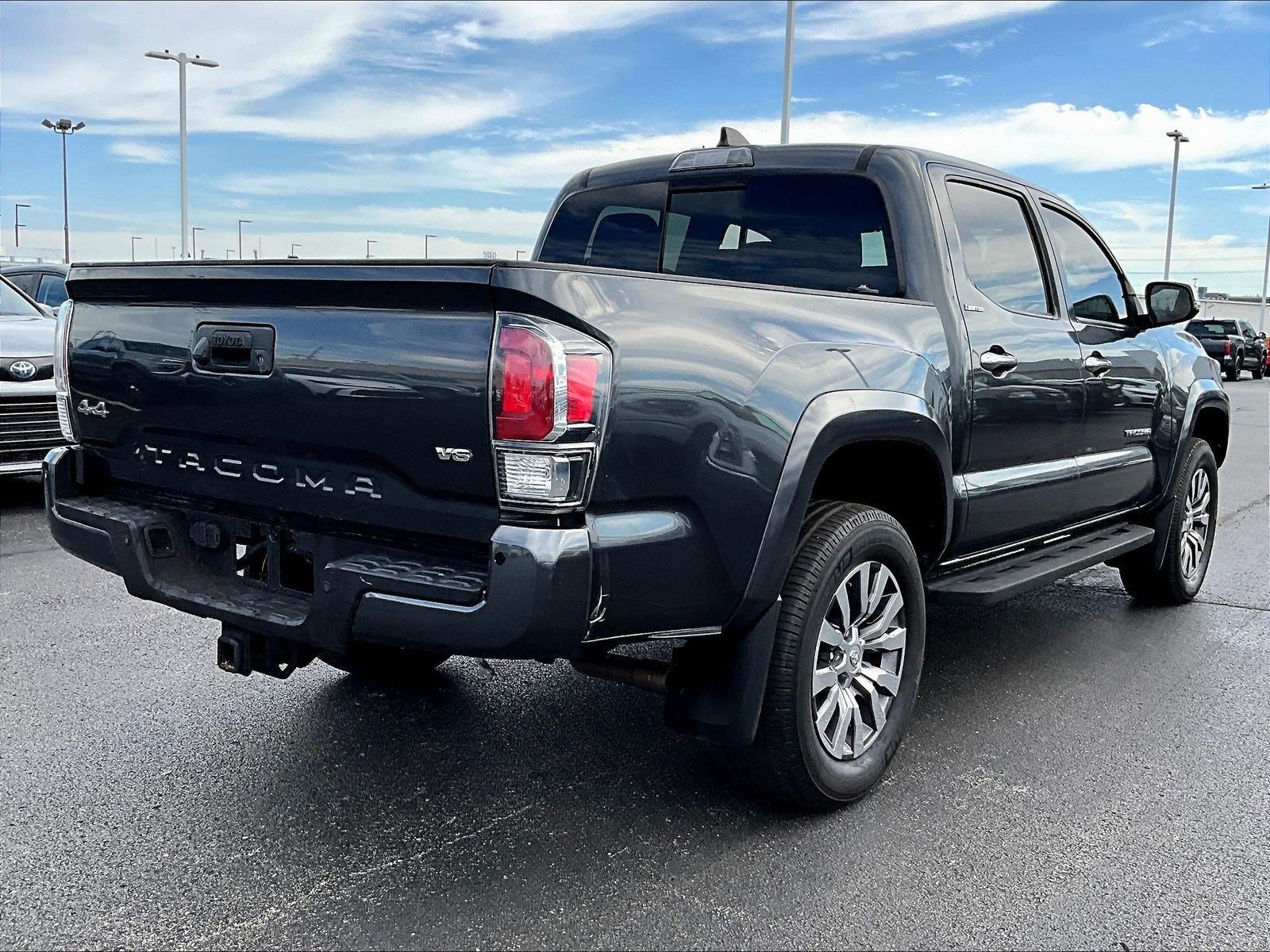Used 2021 Toyota Tacoma Limited AWD/4WD image 6