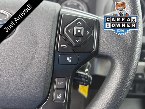 Used 2022 Toyota Tacoma SR AWD/4WD image 21