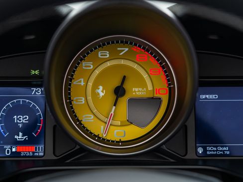 Certified 2022 Ferrari Portofino M image 30