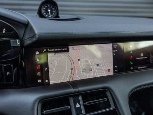 Certified 2023 Porsche Taycan image 18