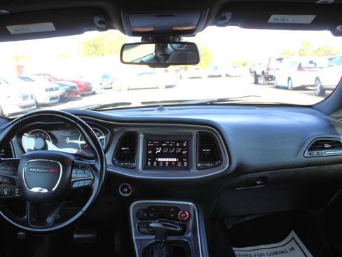 Used 2019 Dodge Challenger SXT AWD/4WD image 16