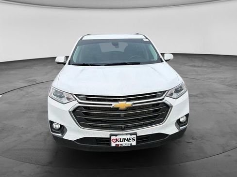 Used 2020 Chevrolet Traverse LT w/ LT Premium Package FWD image 4