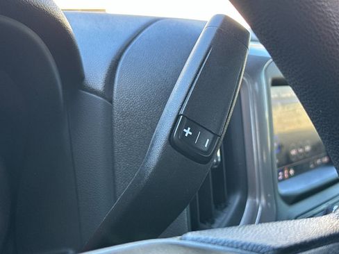 Used 2022 Chevrolet Silverado 1500 Custom Trail Boss image 24