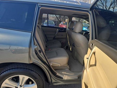Used 2009 Toyota Highlander Sport image 30