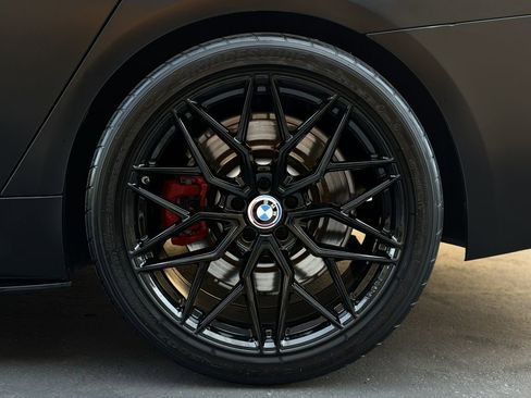 Used 2021 BMW M550i xDrive w/ Premium Package AWD/4WD image 24