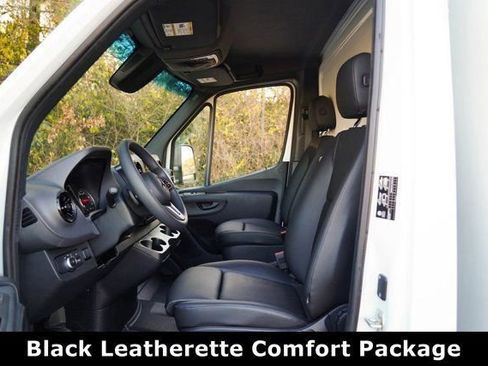 Used 2023 Mercedes-Benz Sprinter 3500 image 7