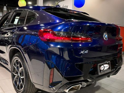 Used 2022 BMW X4 xDrive30i w/ M Sport Package image 14