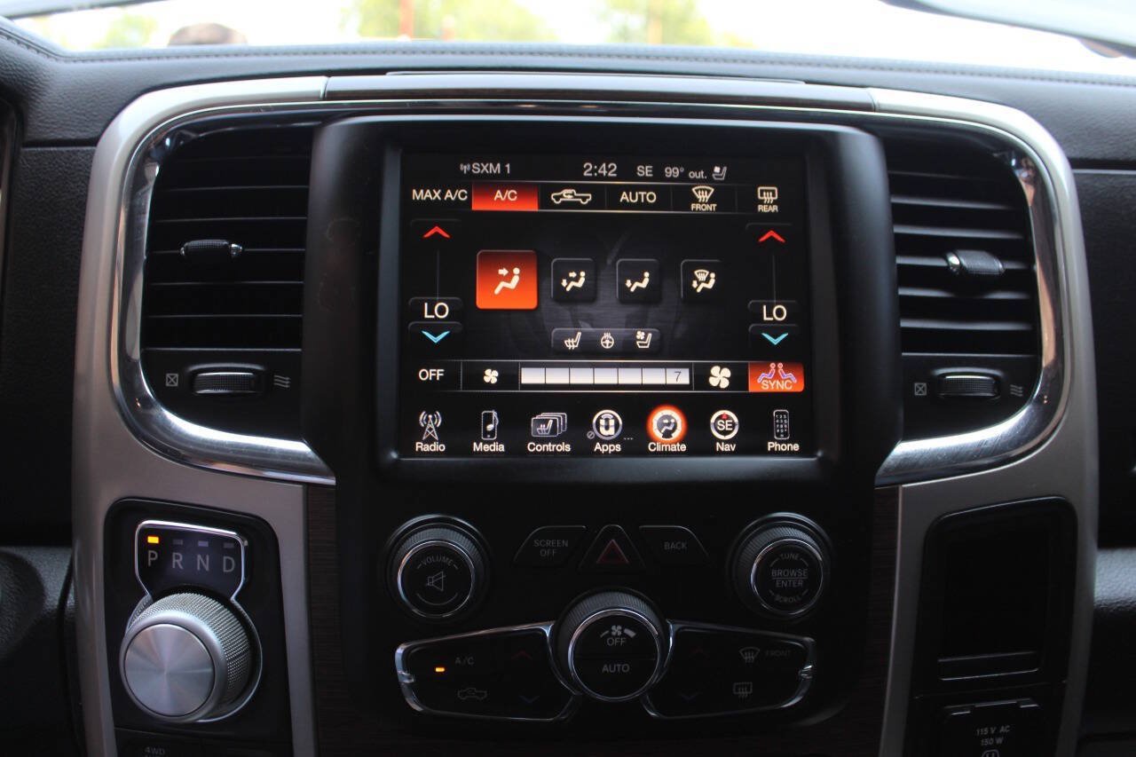 Used 2017 RAM 1500 Laramie w/ Convenience Group AWD/4WD image 23