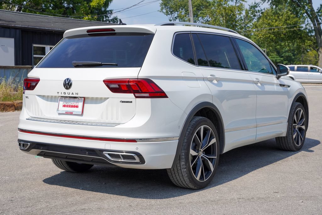 Used 2022 Volkswagen Tiguan SEL R-Line AWD/4WD image 8