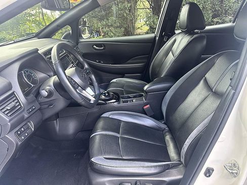 Used 2022 Nissan Leaf SL Plus FWD image 11