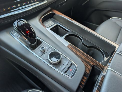 Used 2023 Cadillac Escalade Premium Luxury w/ LPO, Floor Liner Package AWD/4WD image 22