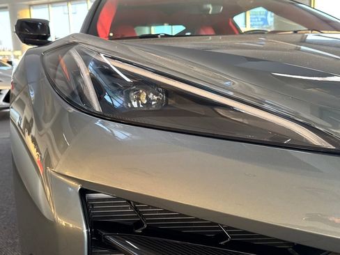 Used 2023 Chevrolet Corvette Z06 w/ Z07 Performance Package image 8