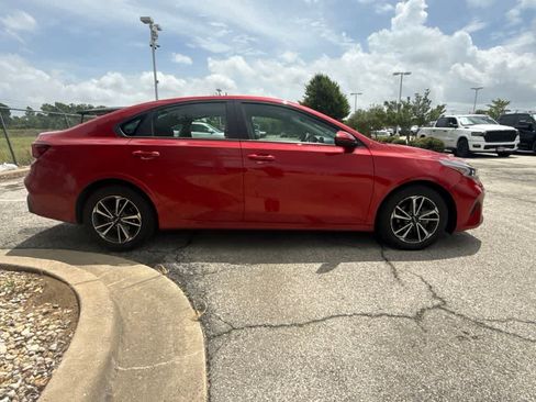 Used 2024 Kia Forte LXS FWD image 6