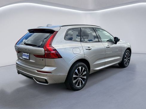 Certified 2025 Volvo XC60 B5 Plus image 4