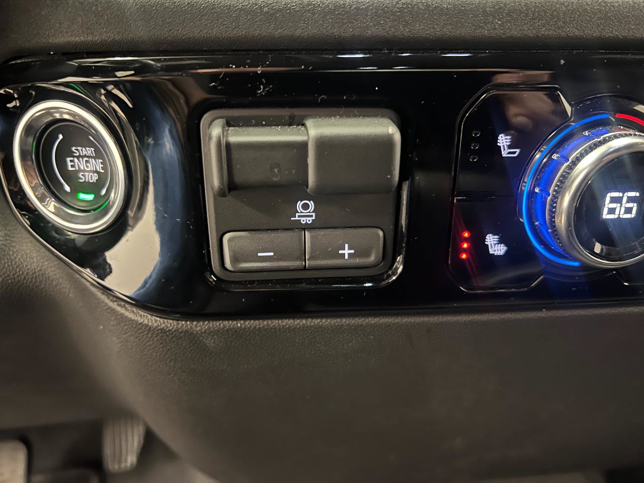 Used 2026 GMC Sierra 1500 SLT RWD image 51