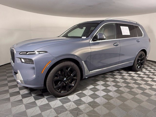 Used 2024 BMW X7 xDrive40i w/ Executive Package AWD/4WD image 2