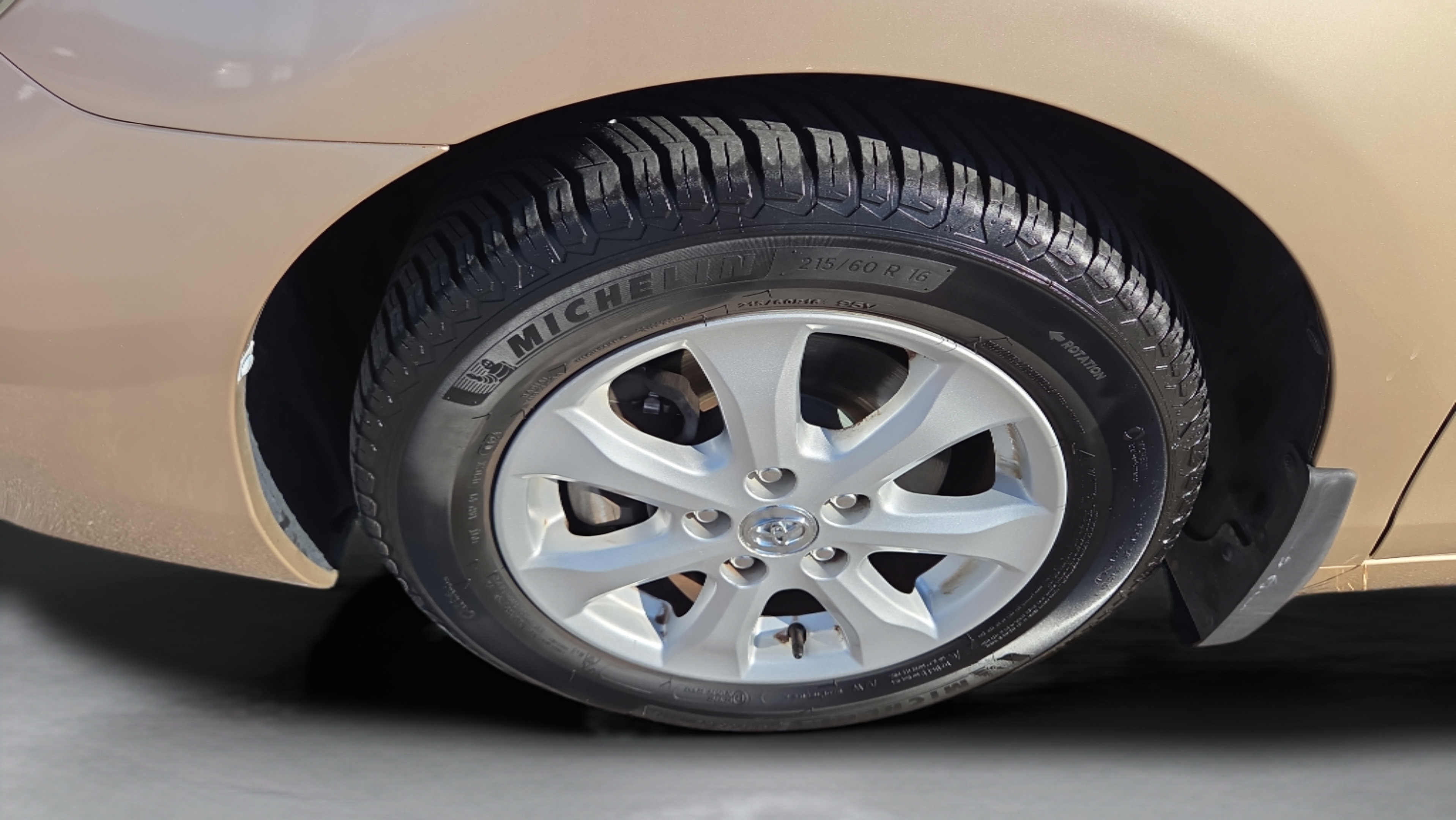 Used 2011 Toyota Camry LE w/ LE Extra-Value Pkg FWD image 37