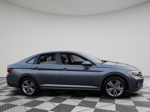 Used 2022 Volkswagen Jetta SE FWD image 8
