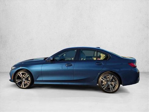 Used 2023 BMW 330i Sedan w/ Convenience Package image 9