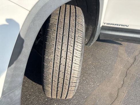 Used 2020 GMC Terrain SLE w/ Driver Convenience Package image 14