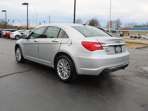 Used 2012 Chrysler 200 Limited image 7