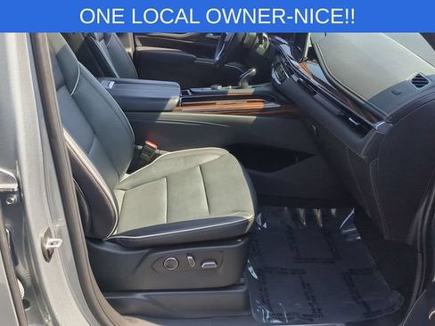 Used 2024 Cadillac Escalade Premium Luxury w/ Performance Package AWD/4WD image 44