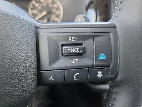 New 2026 Nissan Pathfinder SV image 19