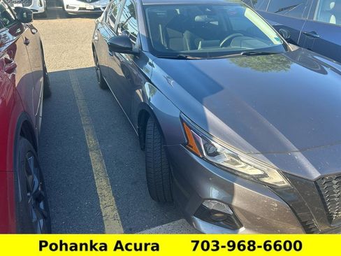 Used 2022 Nissan Altima 2.5 SR w/ Midnight Edition Package AWD/4WD image 5
