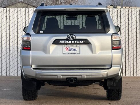 Used 2019 Toyota 4Runner TRD Off-Road Premium image 5