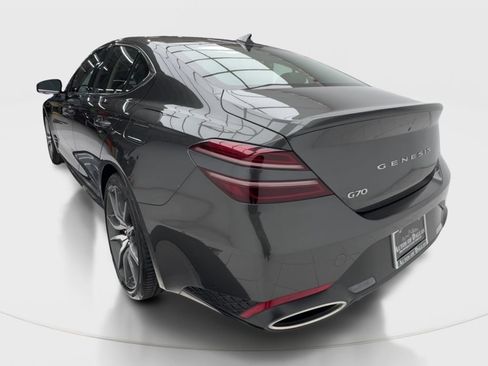 Used 2025 Genesis G70 2.5T RWD image 10