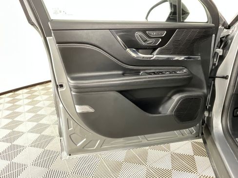 Used 2022 Lincoln Corsair FWD image 18