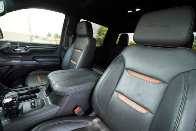 Used 2024 GMC Sierra 1500 AT4 w/ Technology Package AWD/4WD image 24